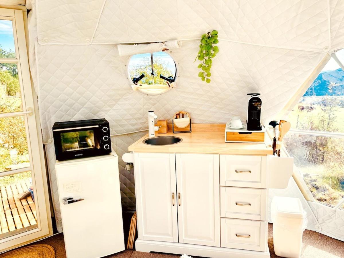 Glamping Hohe Wand - Zelt Mit Sternenfenster Und Whirlpool Hotel Maiersdorf Kültér fotó