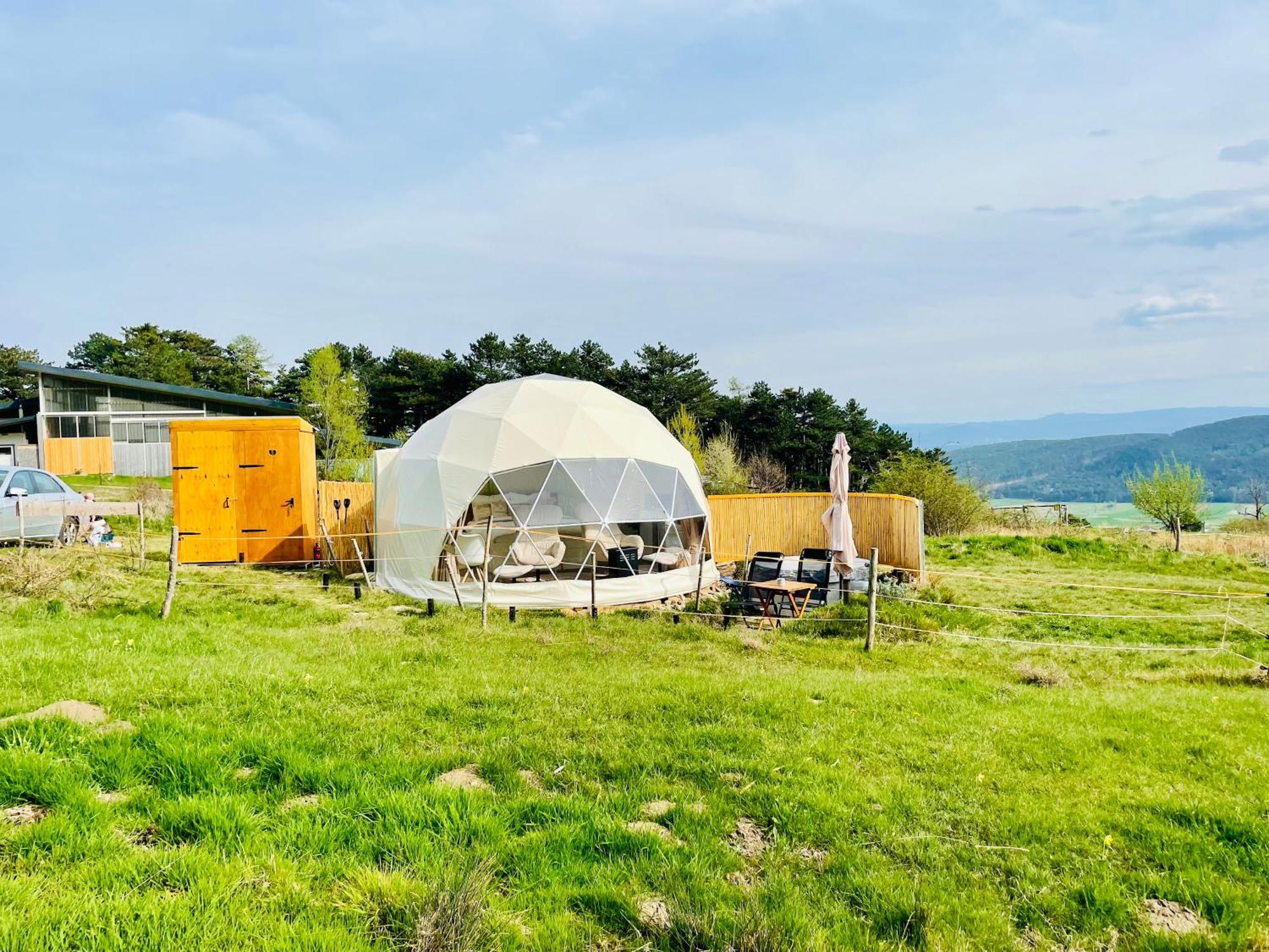 Glamping Hohe Wand - Zelt Mit Sternenfenster Und Whirlpool Hotel Maiersdorf Kültér fotó